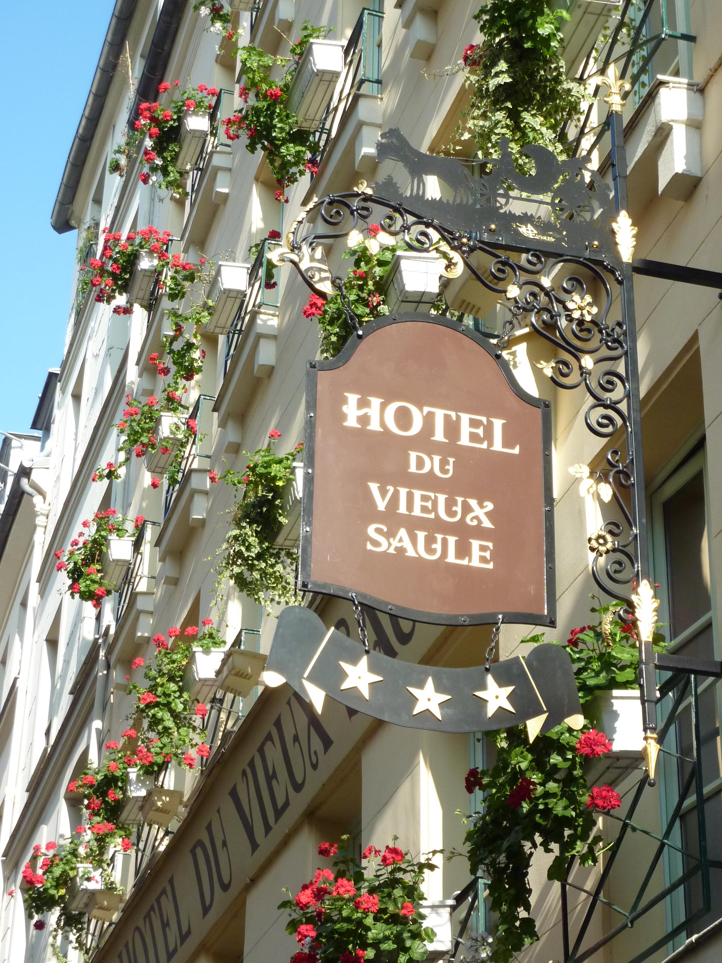 Hotel Du Vieux Saule Paris Bagian luar foto